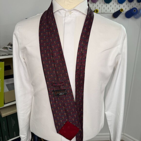 Equestrian pattern tie - Picture 3 of 3